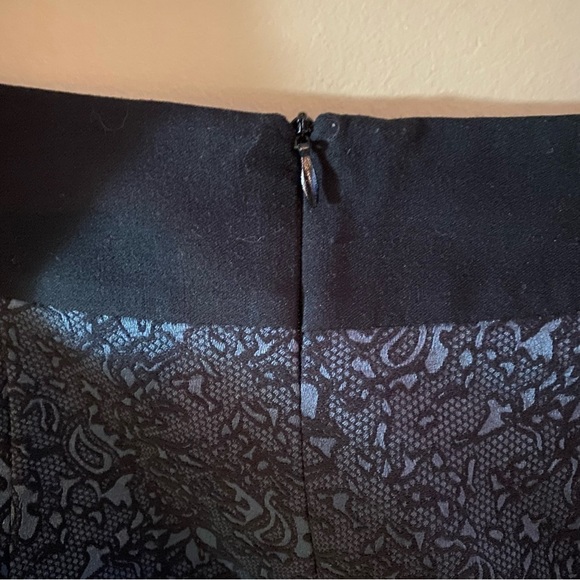 Tahari Skirt. Deep blue and black lace pattern. Side slits. Back zipper. - Picture 4 of 6